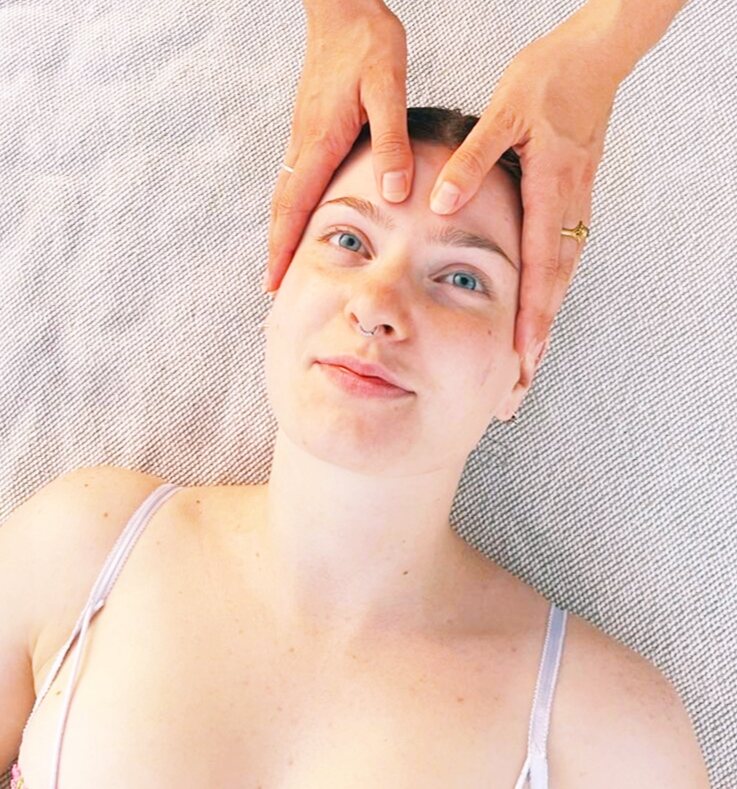 Massage liftant du visage
